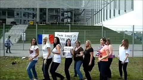 LOVE LOVE - lipDub by TAKE THAT France.webm