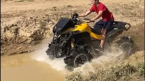 Can Am Renegade Makes it Look Easy While Polaris Sportsman Highlifter Struggles!!!