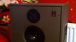 Accuphase E 407 Amplifier & DP 500 CD player & Harbeth Monitor 40 Speakers HD on iphone 4