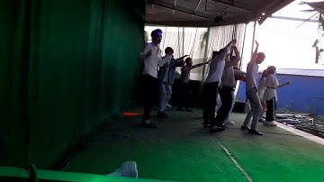 Các dân chơi quẩy nát sân khấu pha đin pass