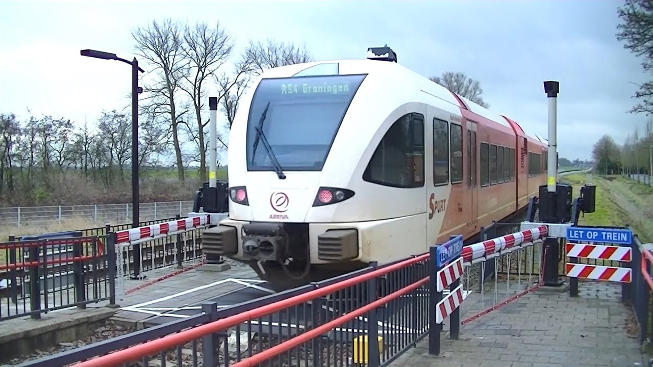 Spoorwegovergang Baflo // Dutch railroad crossing