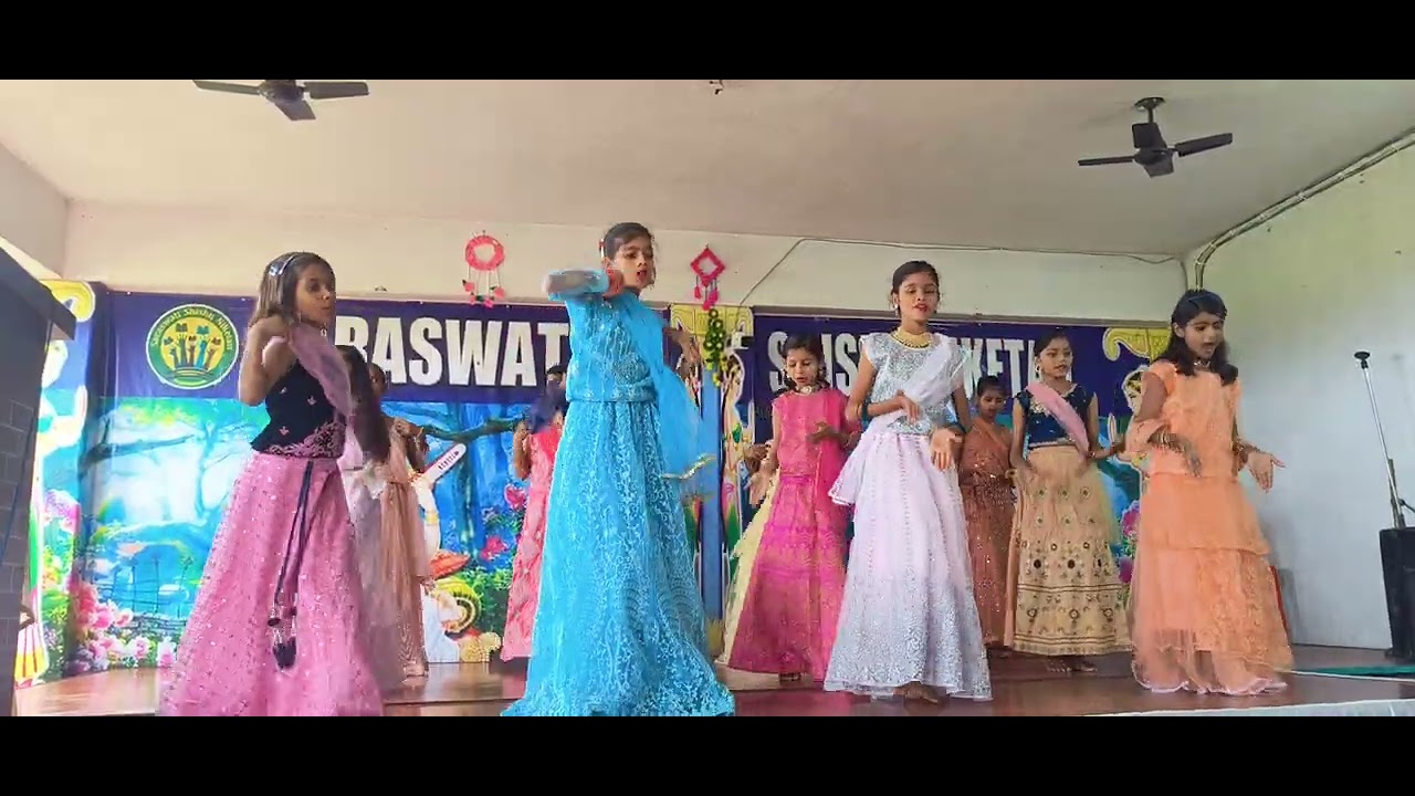 Oonchi Neechi Anaida song #dance #independenceday #program #schoollife #schoolmemes 