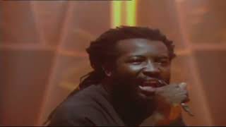 Freddie McGregor - Just Don't Want To Be Lonely (Top Of The Pops 16/07/87)