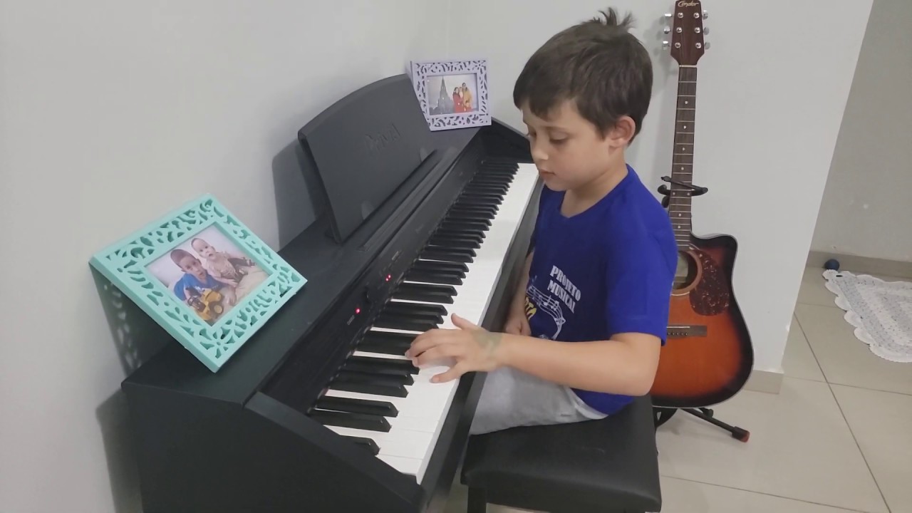 Watch COFFIN DANCE - MEME DO CAIXÃO - GABRIEL, DEDINHOS MÁGICOS, 6 ANOS , TOCANDO PIANO" on YouTube Watch COFFIN DANCE - MEME DO CAIXÃO - GABRIEL, DEDINHOS MÁGICOS, 6 ANOS , TOCANDO PIANO" on YouTube