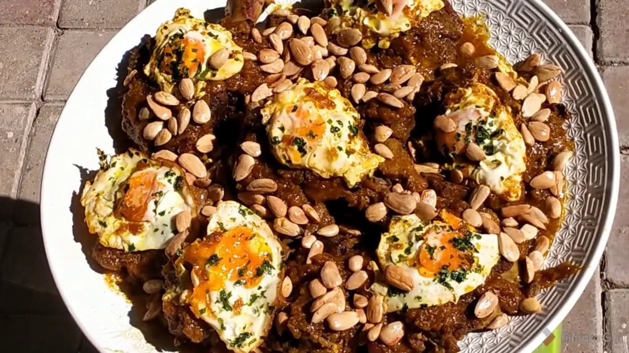 اللحم مدغمر بالبيض واللوز لذة ومذاق معلك طبق للولاءم والاعياد