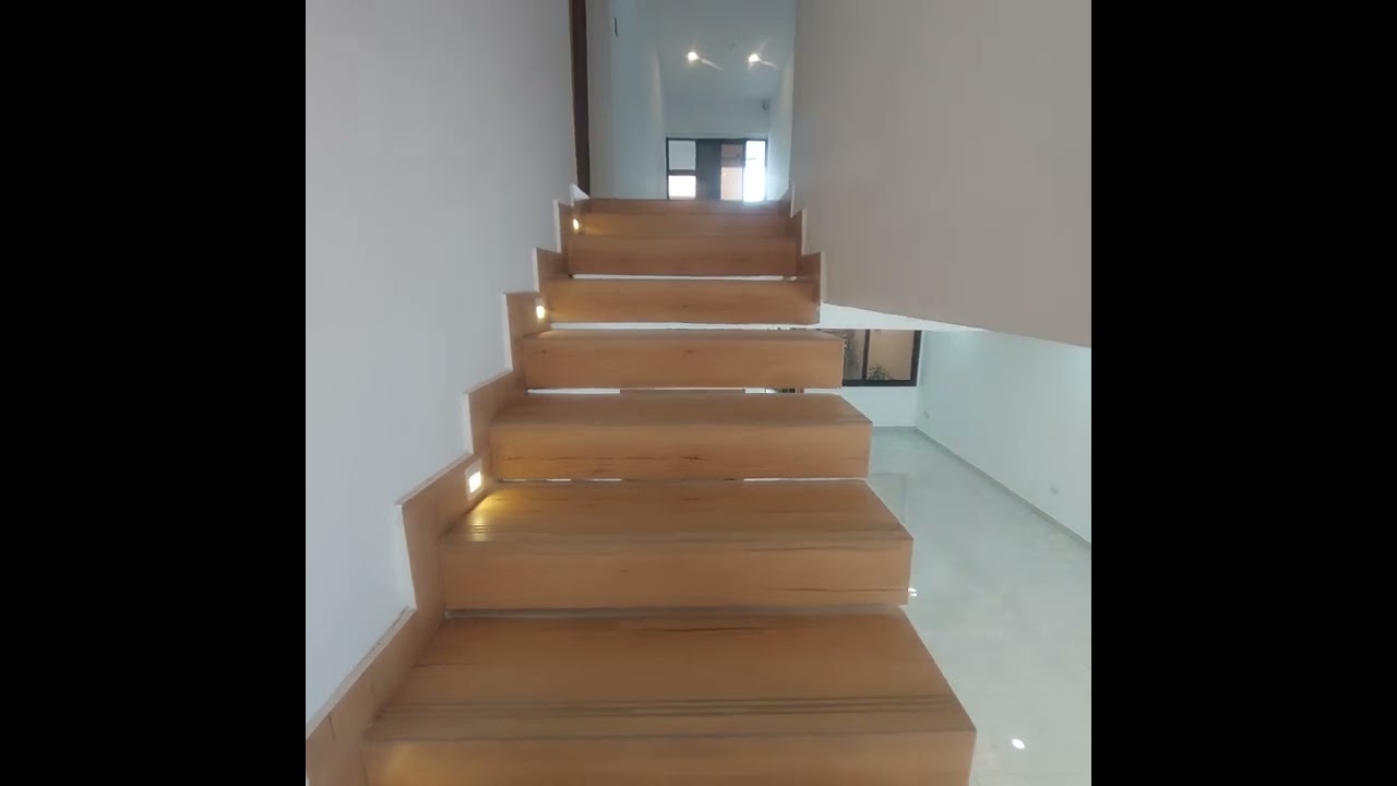 À VENDRE: Mini-cité de 6 duplex modernes à Bingerville à proximité du marché et du palais de justice