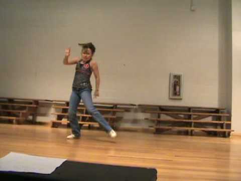 Hannah Rollins - Talented 9 yr old dances HipHop &...