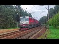 2M62UM-0117 with short freight train passing stop Dārziņi.