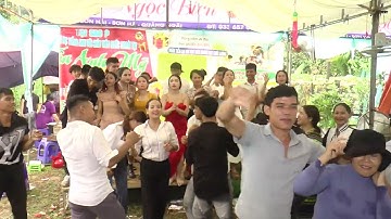 CHỊ GÁI TRONG ĐÁM CƯỚI MIỀN  NÚI VÙNG CAO SƠN HÀ  QUẢNG NGÃI THÍCH CAMERA