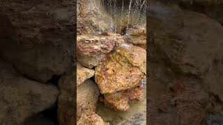 น้ำตกปูนปั้นลูกผสมหินจริง หินเทียม จัดสวน หินฟองน้ำ รับสร้างน้ำตก 095-1603599