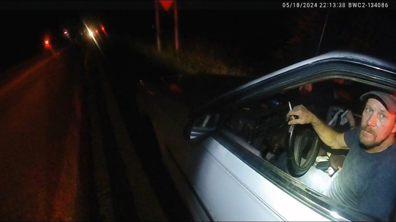 Traffic Stop Turns Serious After Officer Spots Something Suspicious ...
