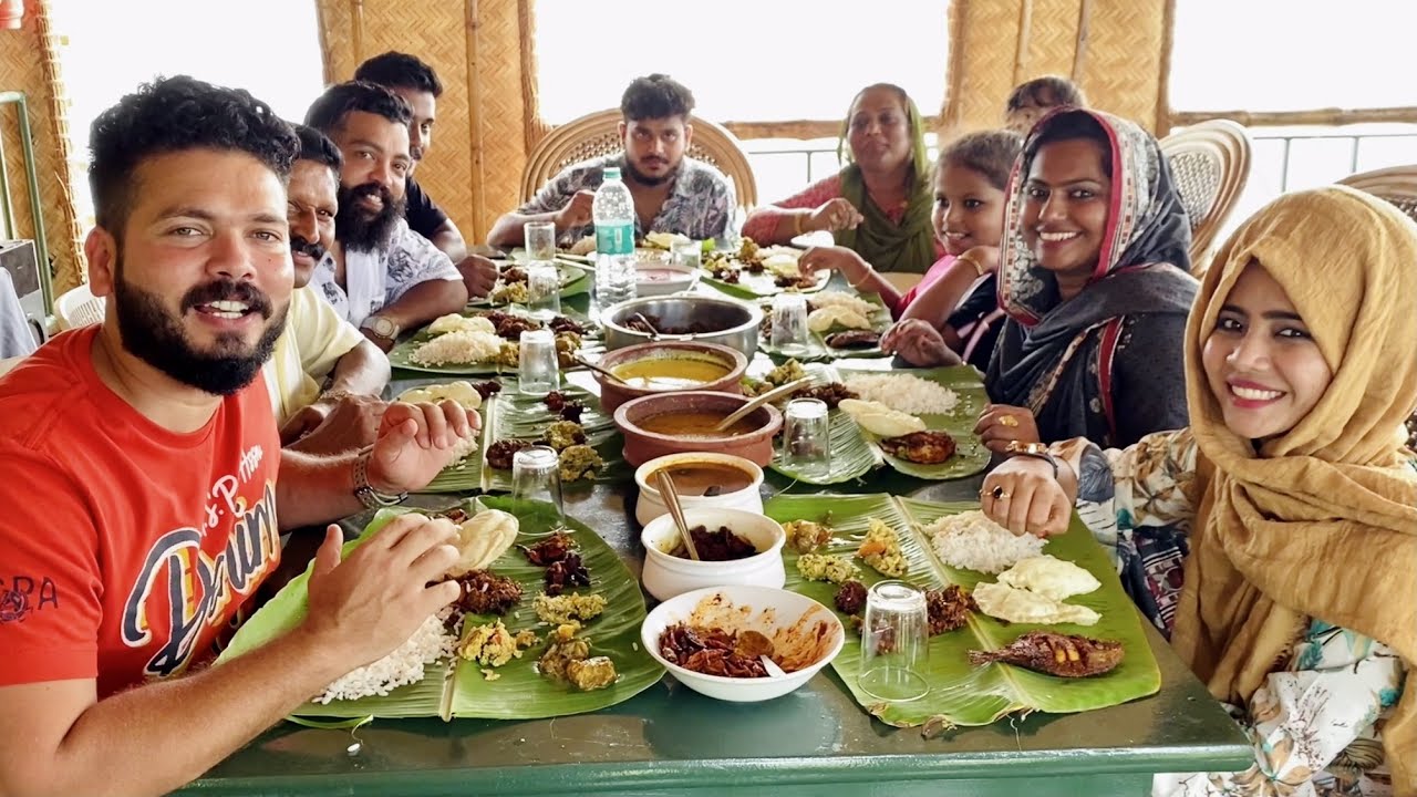 കിടിലൻ നസ്രാണി സദ്യ | My Trip Houseboat Alleppey | Suhana | Basheer Bashi | Mashura