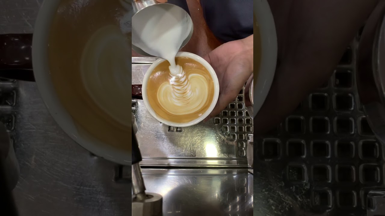 Trying how to make coffee latte art 🌿☕️💪 #coffee #short #shortvideo #barista #latteart