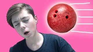 КАК ЮТУБЕРЫ ИГРАЮТ В БОУЛИНГ | TIMAS КАК ЮТУБЕРЫ ИГРАЮТ В БОУЛИНГ | TIMAS