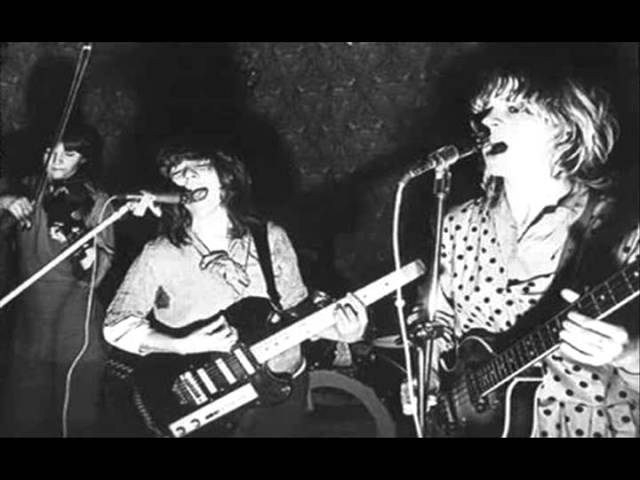 the raincoats - 57 ways to end it all bekijken op YouTube