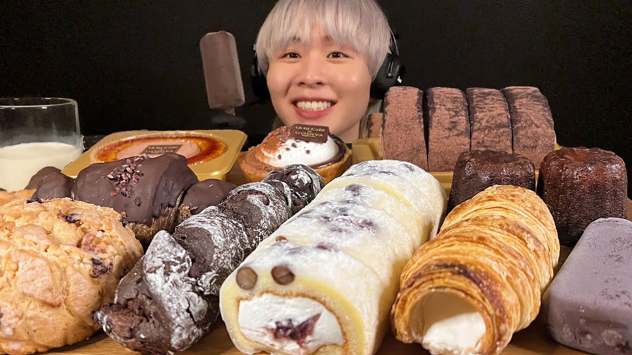 ASMR ローソンのスイーツ大食い‼️〜GODIVAコラボは間違いない〜【咀嚼音】