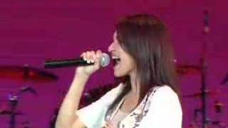 Jeannie Zelaya - Guerra Espiritual -  " En Vivo " chords