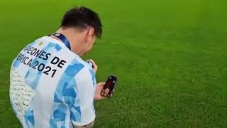 Messi on video chat with his family