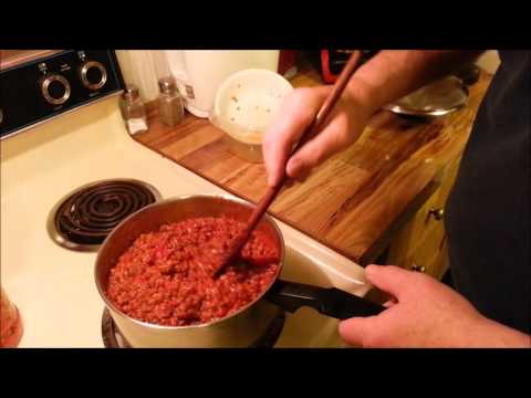 Spaghetti With Italian Sausage and Hamburger Meat Sauce