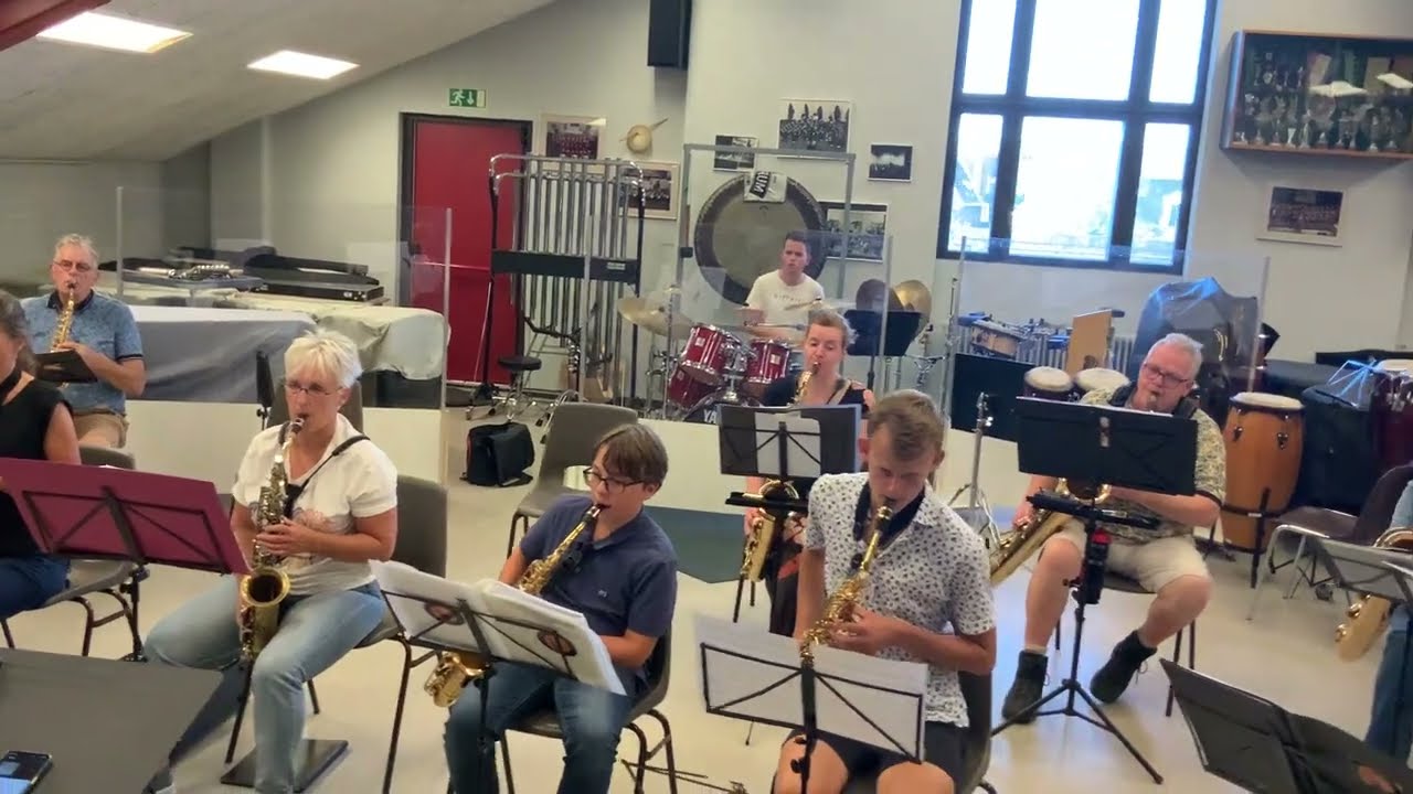 Funky Fingers - Halfway to the Hudson