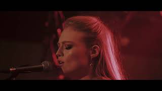 Video thumbnail of "Freya Ridings - Love Is Fire (Live At Omeara - London)"