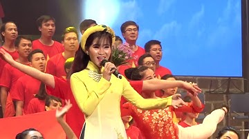 ĐÊM NHẠC NGUYỄN ANH TRÍ - CỜ ĐỎ SAO VÀNG