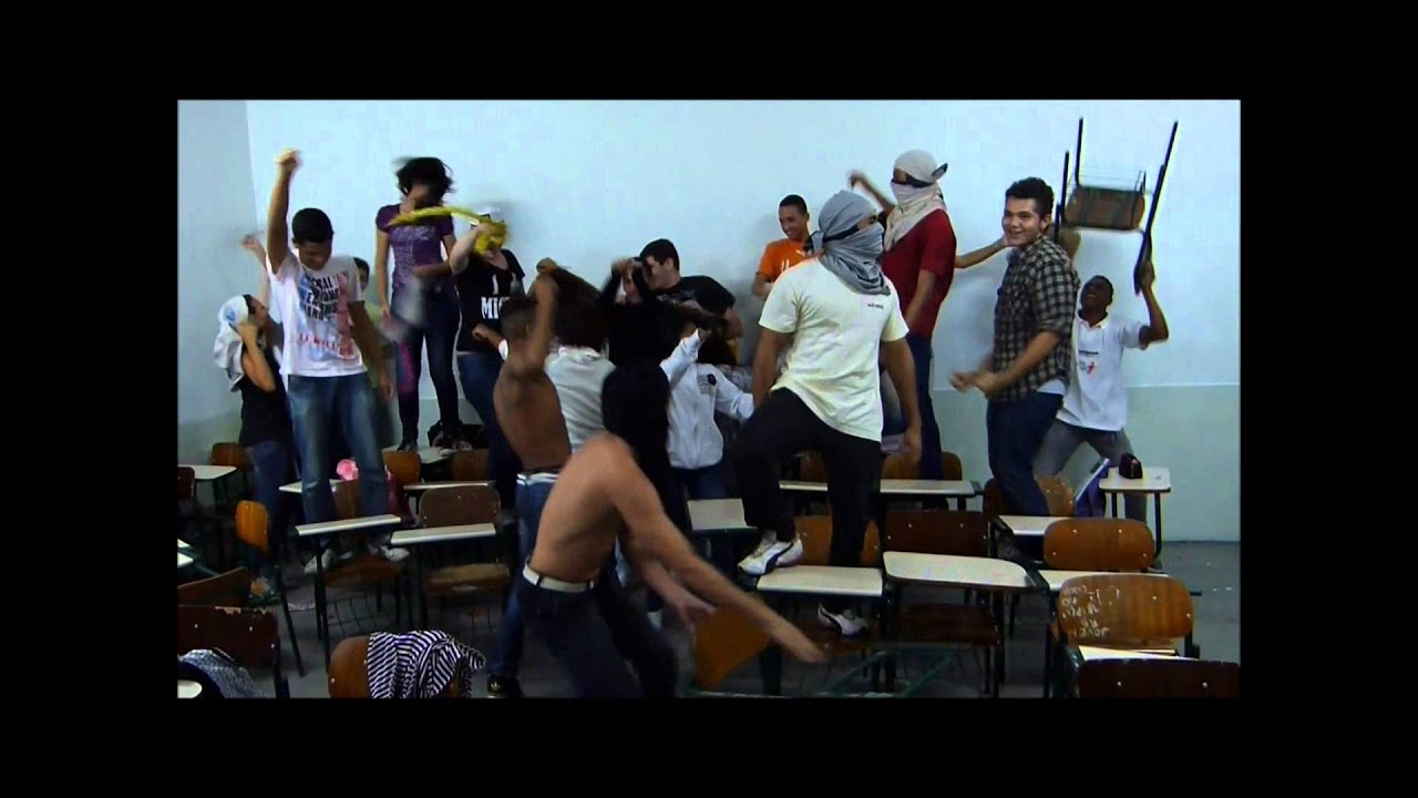 Harlem Shake  C.E Antônio Prado Júnior