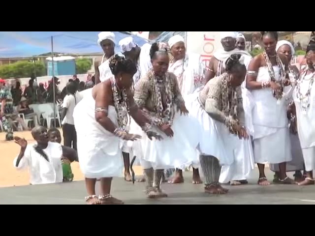 Fête des Vodoun 2022 au Bénin 🇧🇯 Résumé de la divinité MAMI Danh Wata ( Galeries D’arts Officiels) class=