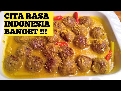 Video: Bola Ayam Dalam Saus Krim