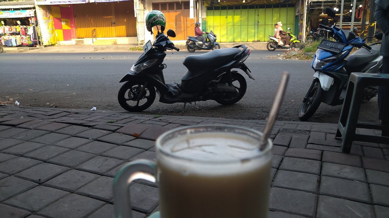 Keawetan Suzuki Skydrive di banding Honda Vario 125