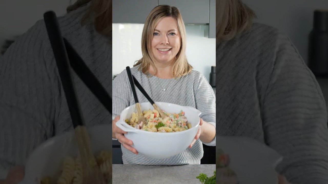 Klassischer Nudelsalat mit Mayo – einfach, cremig & lecker wie bei Oma!