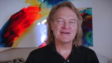 Dingwall Academy episode #2 : Playing chords on a multiscale bass.