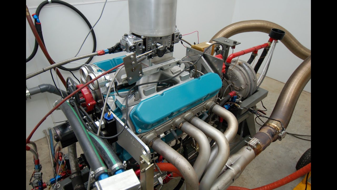 Pump gas Mopar 470 engine makes 780 hp! - YouTube