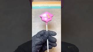 Graduation caps. #cakepops #cakepoptutorial #smallbusiness #graduation #cakedecorating