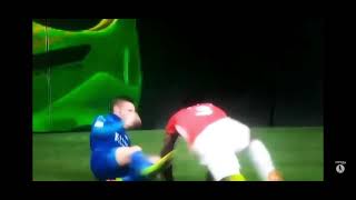 Eric bailly Thinks this is Westling