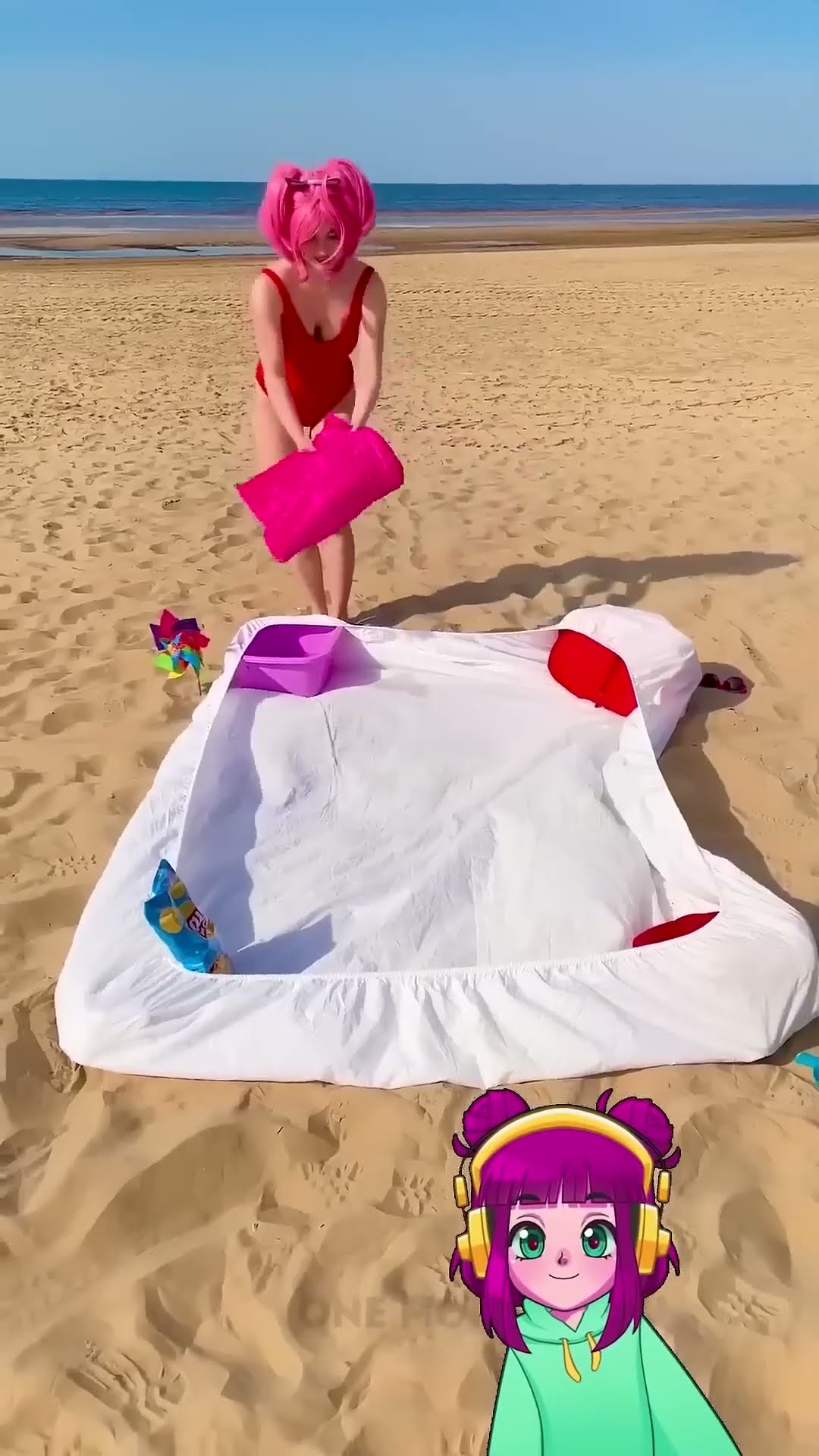 EXTREMELY USEFUL BEACH HACK? Never get sand on your towel ever again?? #baddieddi