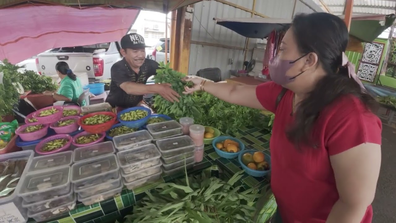 Suasana Pasar Borneo Selepas Christmas 
