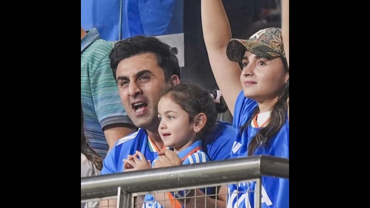 Ranbir-Alia With Raha at the Match 😍 #aliabhatt #ranbirkapoor #rahakapoor #shorts #shortsfeed