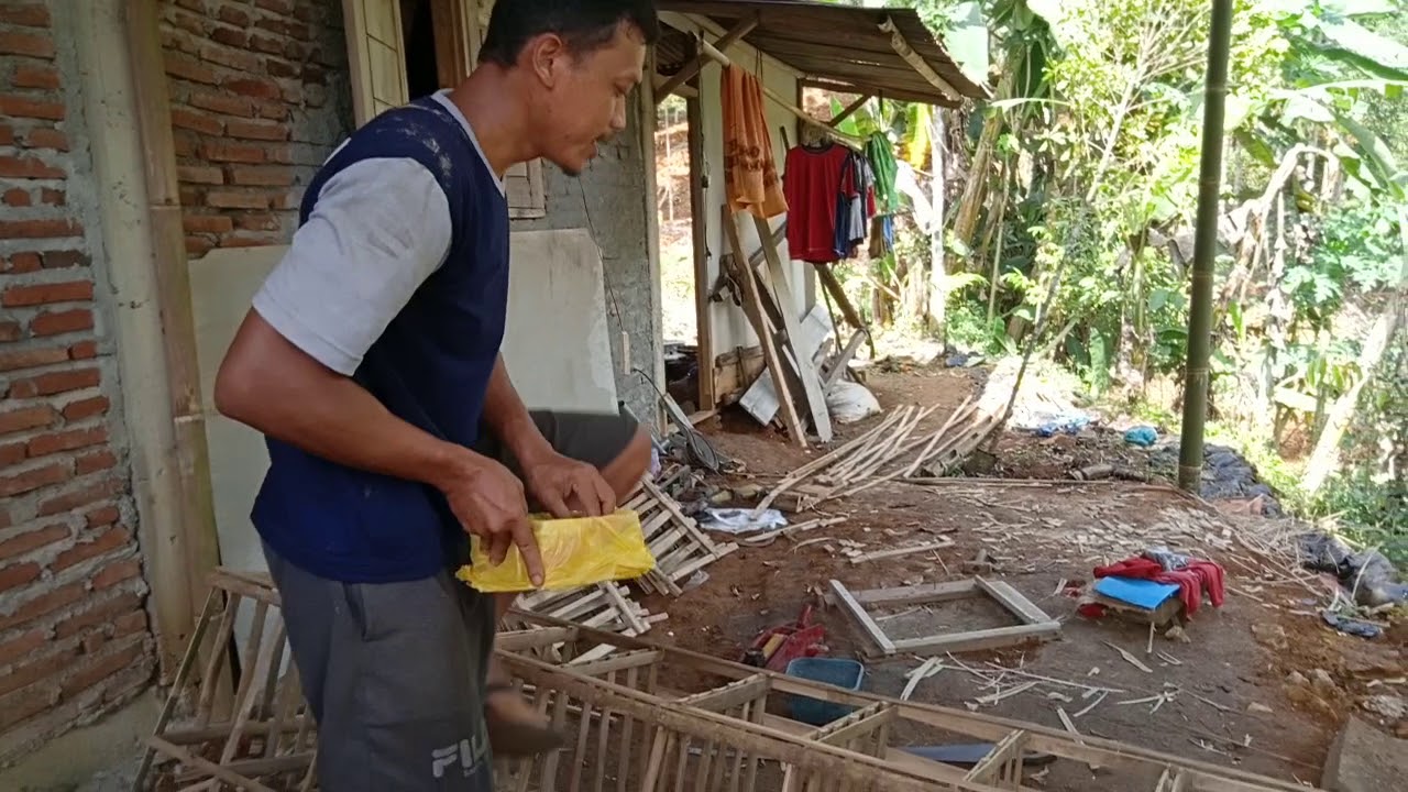 Membuat kandang ayam petelor part (2) 