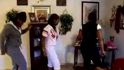 Janice, Quin and Jackie Cupid Shuffle