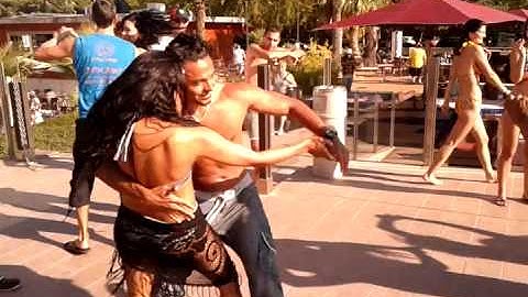 Berg & solange 3 beach festival -zouk lambada bcn-  2011.3gp