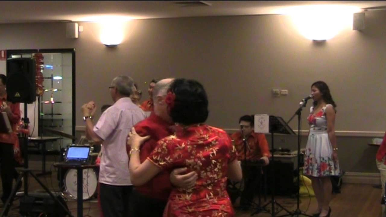 Qian Yan Wan Yu (Thousands of Words) - Teresa Teng cover by Suara Merdu