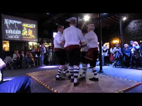 DERT2015 - Stone Monkey Silverbacks