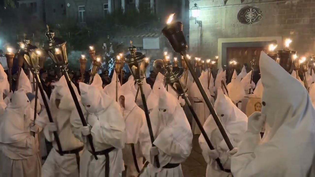 SORRENTO - Venerdì Santo - Arciconfraternita di Santa Monica - PROCESSIONE BIANCA.