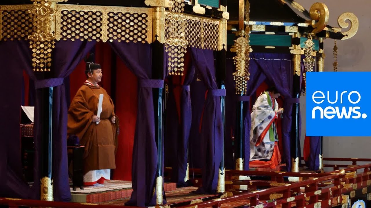 Watch Japanese emperor publicly proclaims his enthronement in centuriesold ceremony YouTube