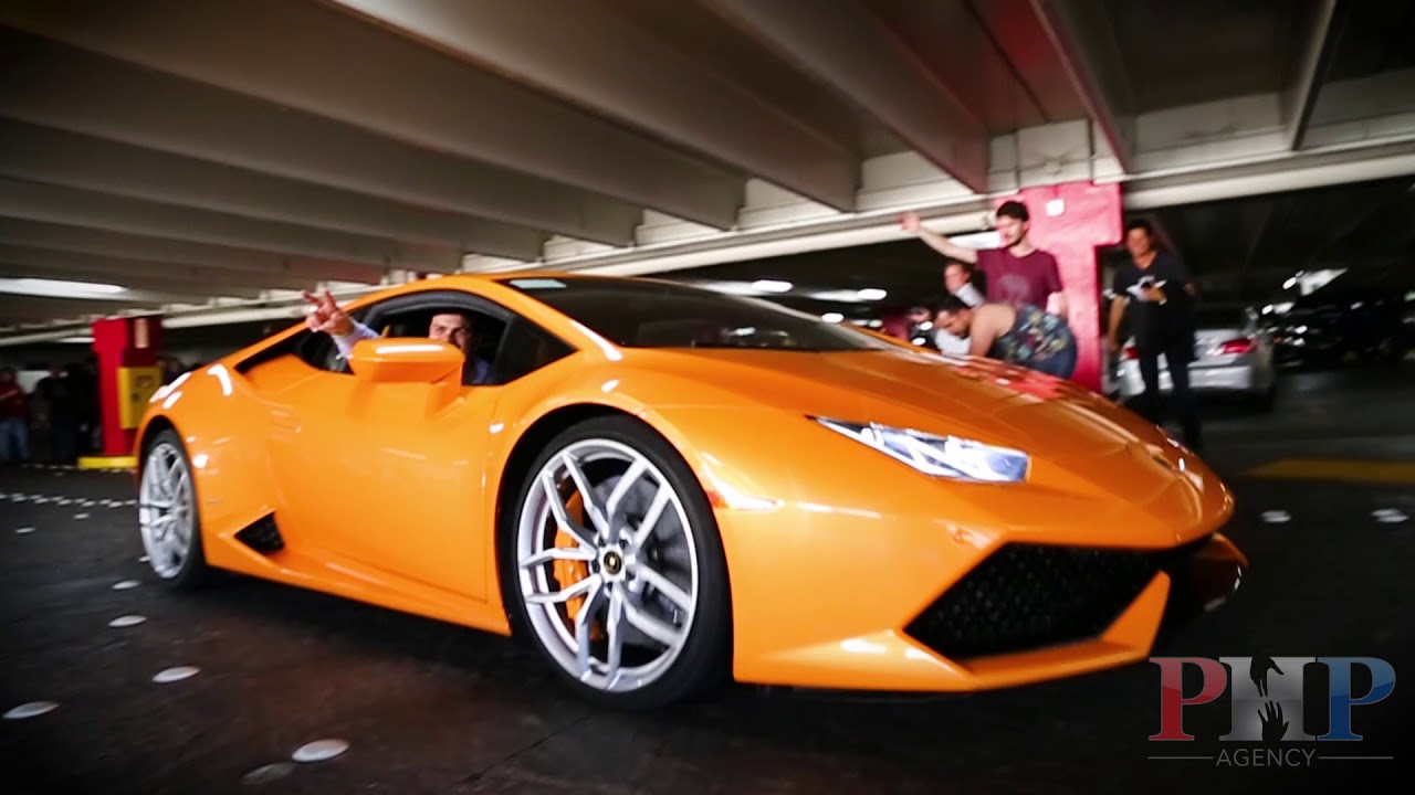 20 Exotic Cars and a Private Party at Wayne Newton's House YouTube