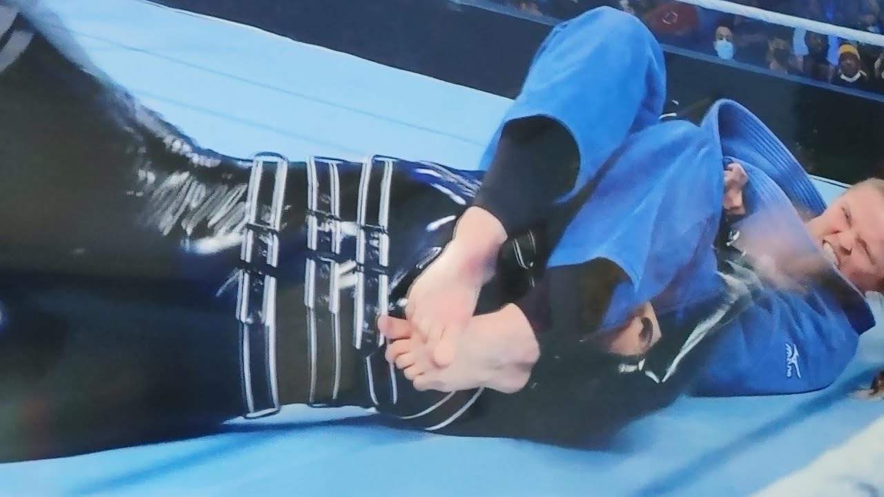 Rhonda Rousey Makes Sonja Deville Tap Out WWE Elimination Chamber 2022