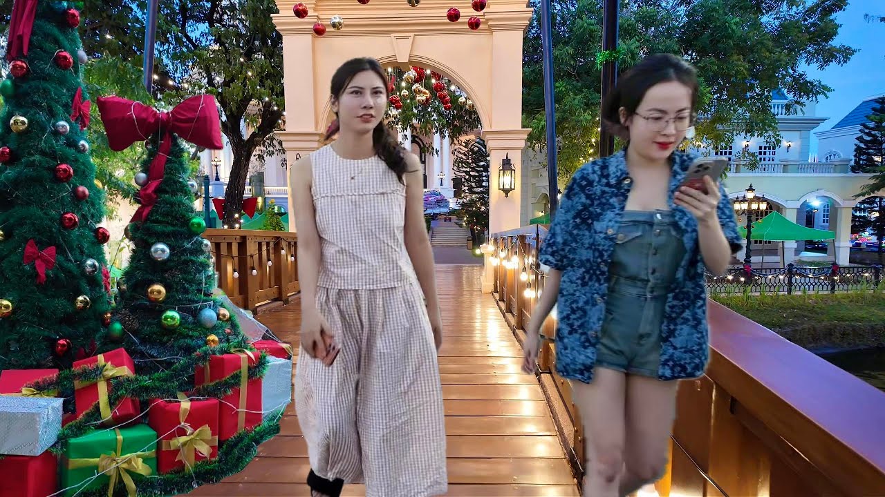 Phnom Penh Christmas Walk 4K60fps 2025 - Walking Tour in PH Euro Park Phnom Penh City, Cambodia