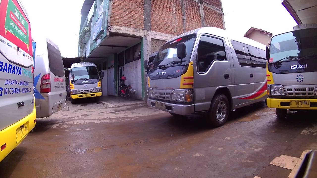Baraya Travel, Persiapan Berangkat dari Surapati Bandung menuju Jakarta ...