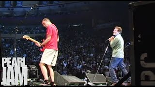 Download Lagu Save You - Live at Madison Square Garden - Pearl Jam MP3 Download Lagu Save You - Live at Madison Square Garden - Pearl Jam MP3